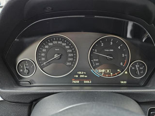 BMW 3 Series foto 6