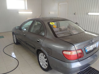 Nissan Almera foto 5