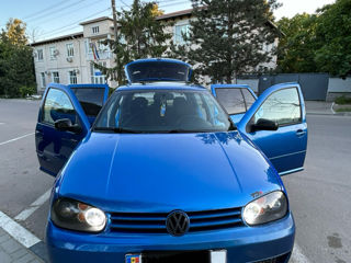 Volkswagen Golf фото 5