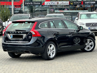 Volvo V60 foto 3