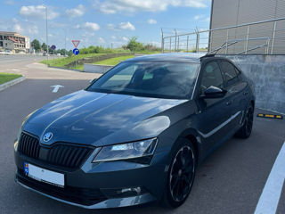 Skoda Superb foto 2