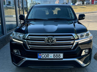 Toyota Land Cruiser foto 3