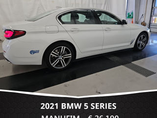 BMW 5 Series foto 7