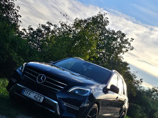 Mercedes M-Class foto 2