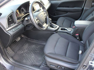 Hyundai Elantra foto 4