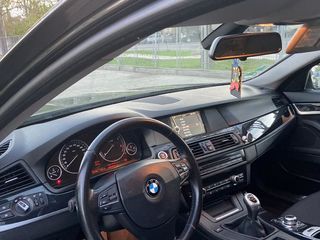 BMW 5 Series foto 8