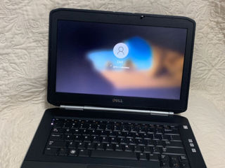 Dell Latitude E6420, intel Core i5 2540 4x 3200mhz, 8GB ram, SSD 128GB.