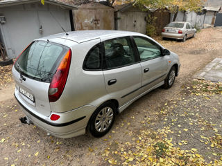 Nissan Almera Tino foto 4