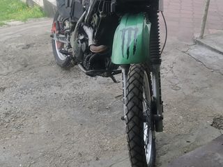 Kawasaki КЛР 650 foto 3