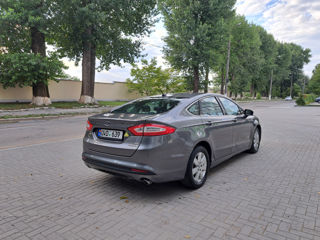 Ford Fusion foto 3