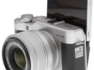 Vind Fujifilm X-A5 XC 15-45mm F3.5-5.6 OIS PZ Silver foto 2