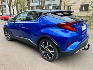 Toyota C-HR foto 3