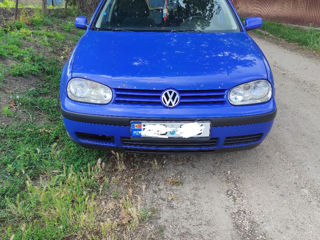 Volkswagen Golf foto 1