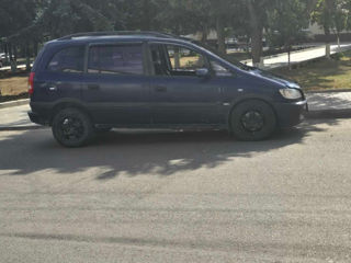 Opel Zafira foto 6