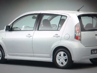 Daihatsu  sirion  задний левый фонарь stop!  80 eur foto 9