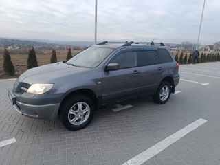 Mitsubishi Outlander foto 9