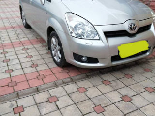 Toyota Corolla Verso foto 1