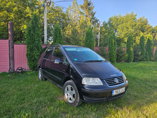 Volkswagen Sharan foto 1