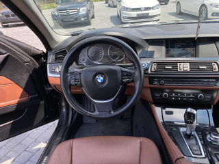 BMW 5 Series foto 5