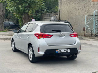 Toyota Auris foto 4