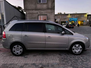 Opel Zafira foto 8