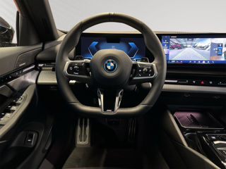 BMW 5 Series foto 8