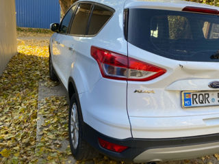 Ford Kuga foto 2