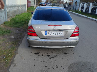 Mercedes E-Class foto 5