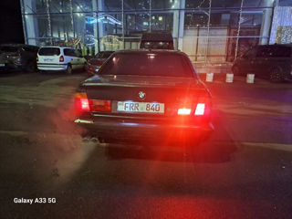 BMW 5 Series foto 3