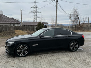 BMW 7 Series foto 1