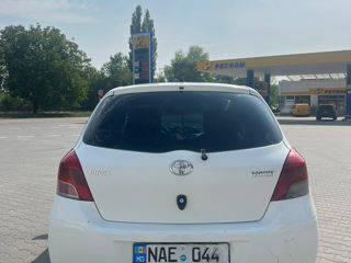 Toyota Yaris foto 4