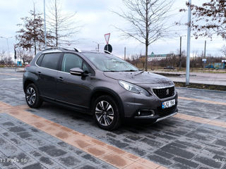 Peugeot 2008 foto 2