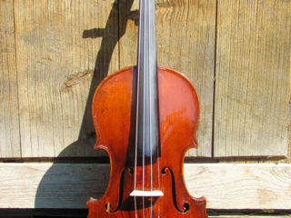 Vioara veche, copie de Stradivarius