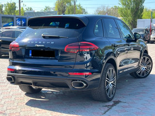 Porsche Cayenne foto 4