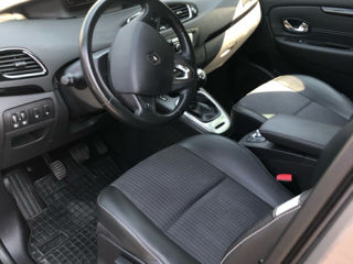 Renault Scenic foto 3