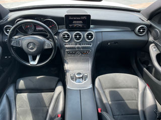 Mercedes C-Class foto 8