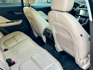 Jaguar F-PACE foto 7