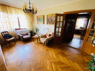 Apartament cu 4 camere, 98 m², Botanica, Chișinău foto 8