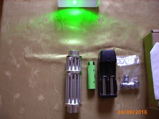 Для рыбалки и защиты от гриппа:  ультрафиолет фонарь 100 LED UV. Суперцена foto 10