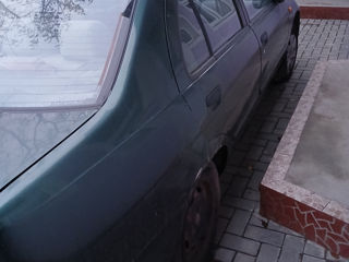 Nissan Almera foto 5