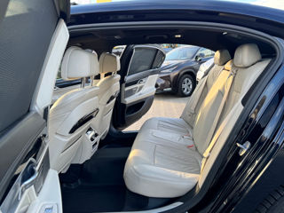 BMW 7 Series foto 15