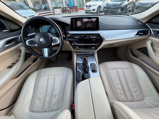 BMW 5 Series foto 9