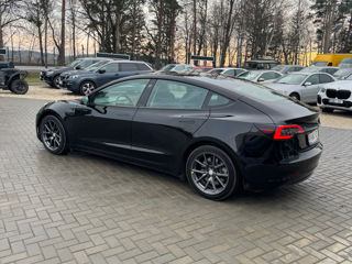 Tesla Model 3 foto 5