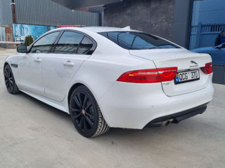 Jaguar XE foto 5