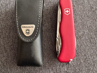 Victorinox Hercules rosso