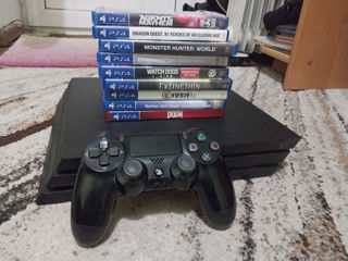 Продам PlayStation 4 Pro + несколько игр