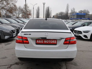 Mercedes E-Class foto 6