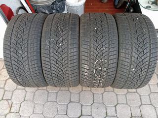 255 35 R19 Goodyear iarna