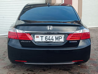 Honda Accord фото 6