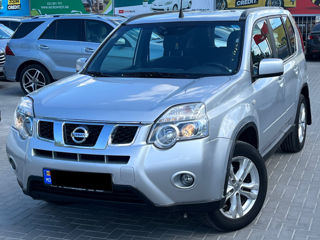 Nissan X-Trail foto 1